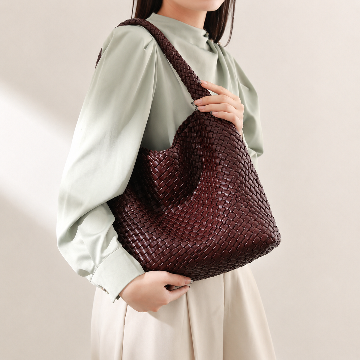Women's Large Woven Shoulder Handbag – Burgundy